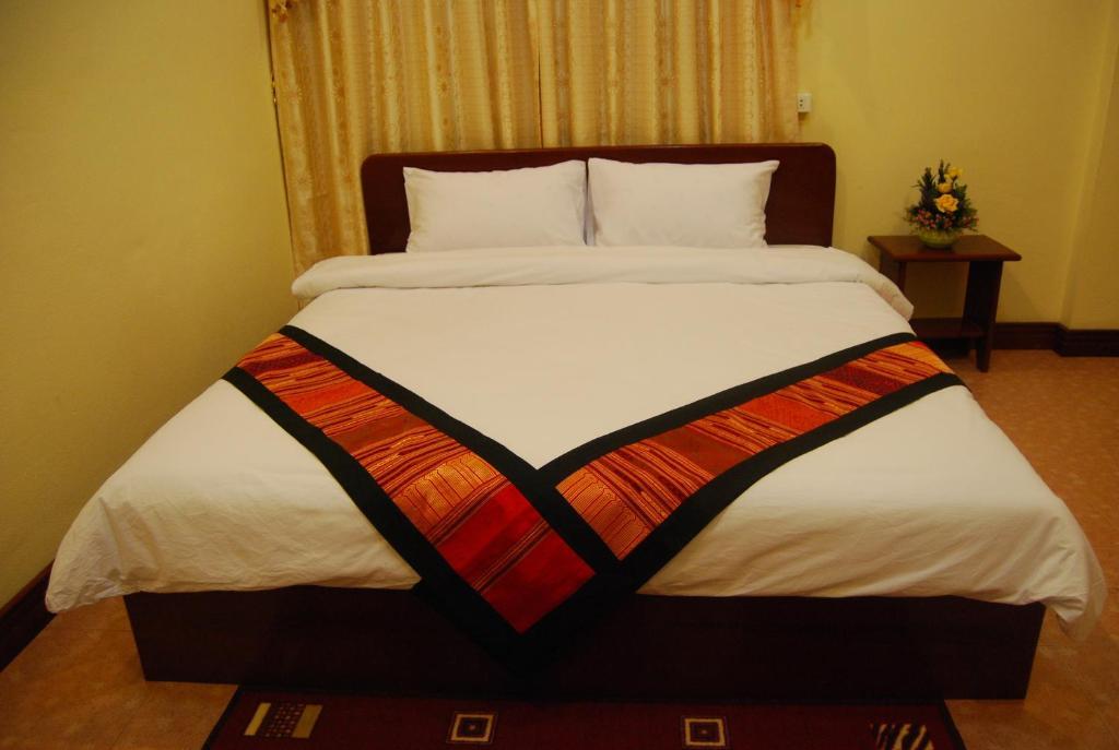 Sengkeo Hotel Вьентьян Экстерьер фото
