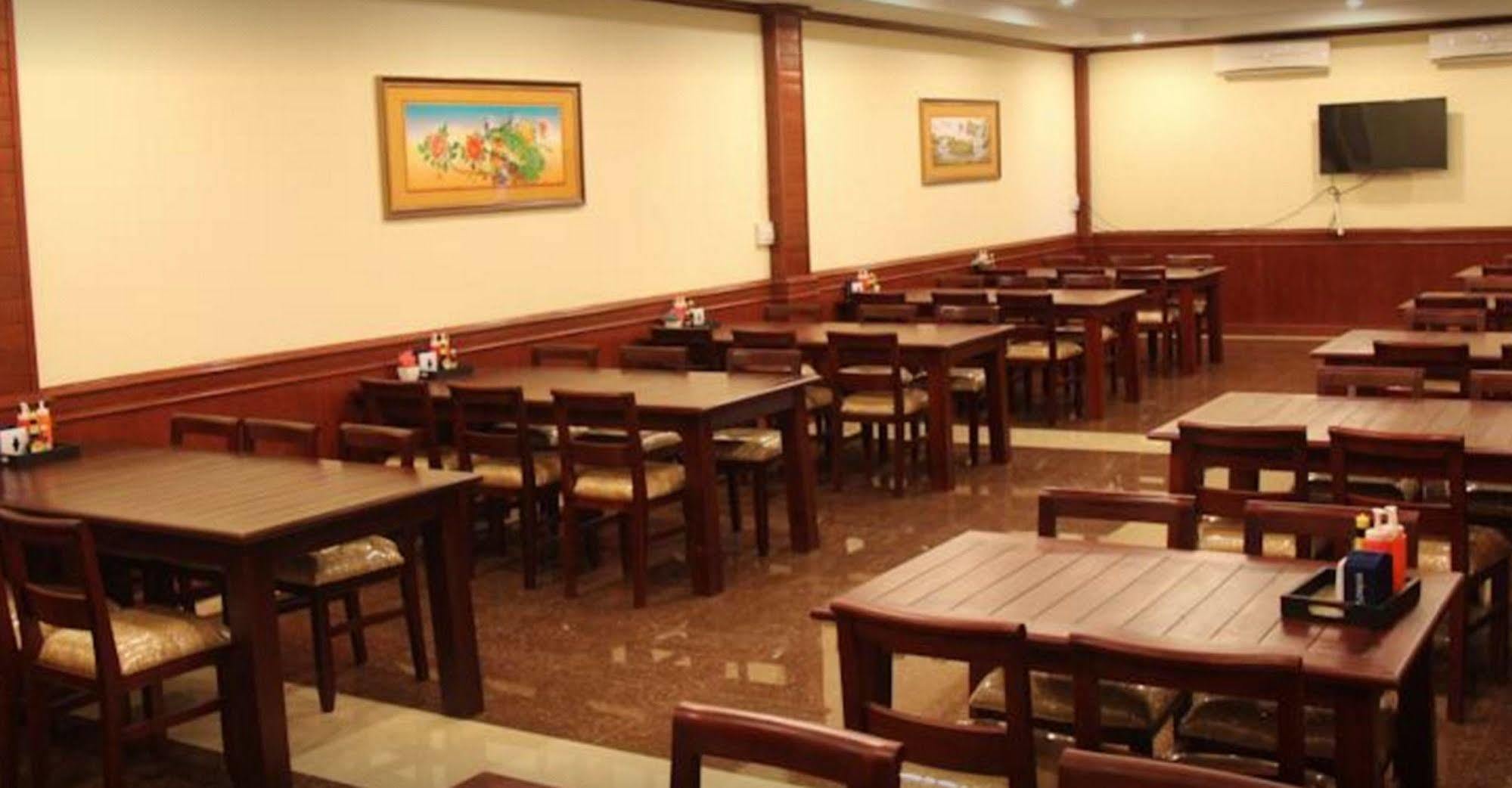 Sengkeo Hotel Вьентьян Экстерьер фото