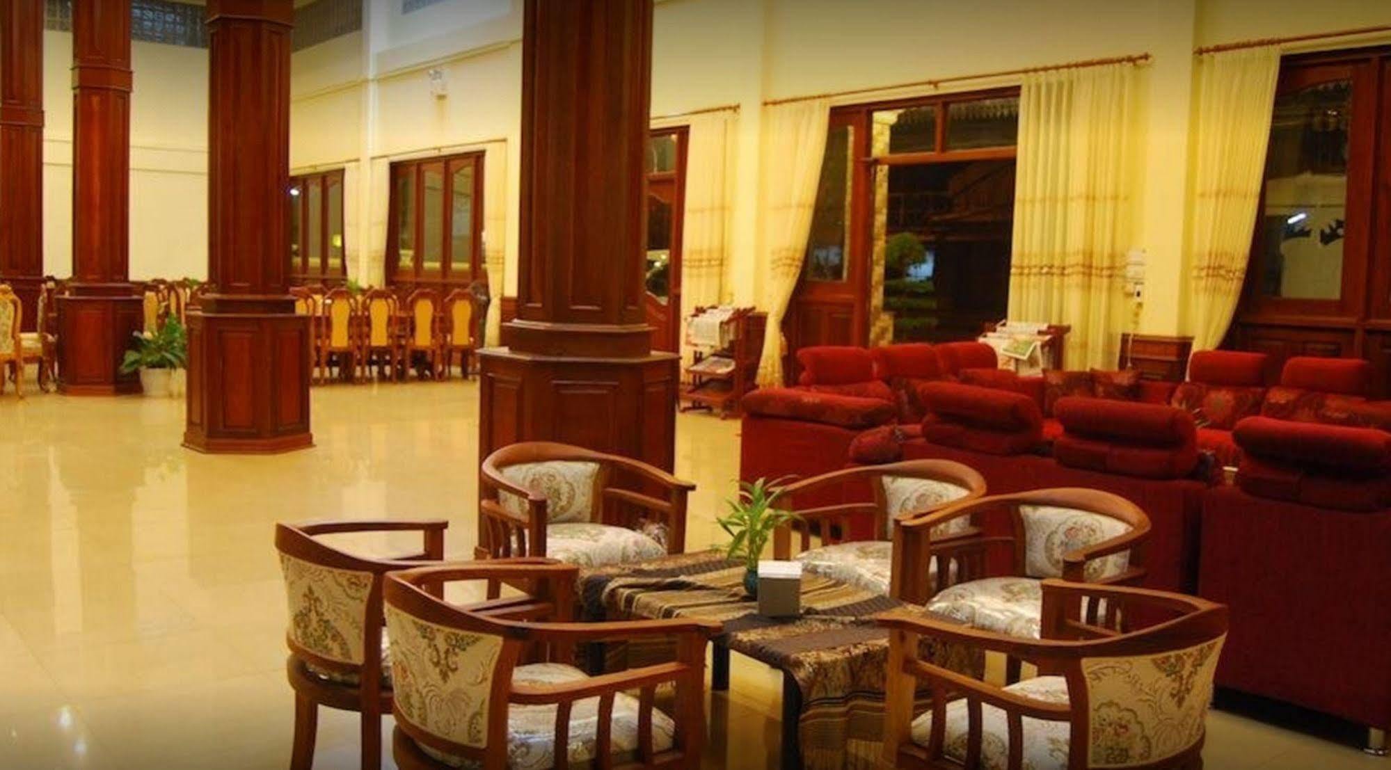 Sengkeo Hotel Вьентьян Экстерьер фото